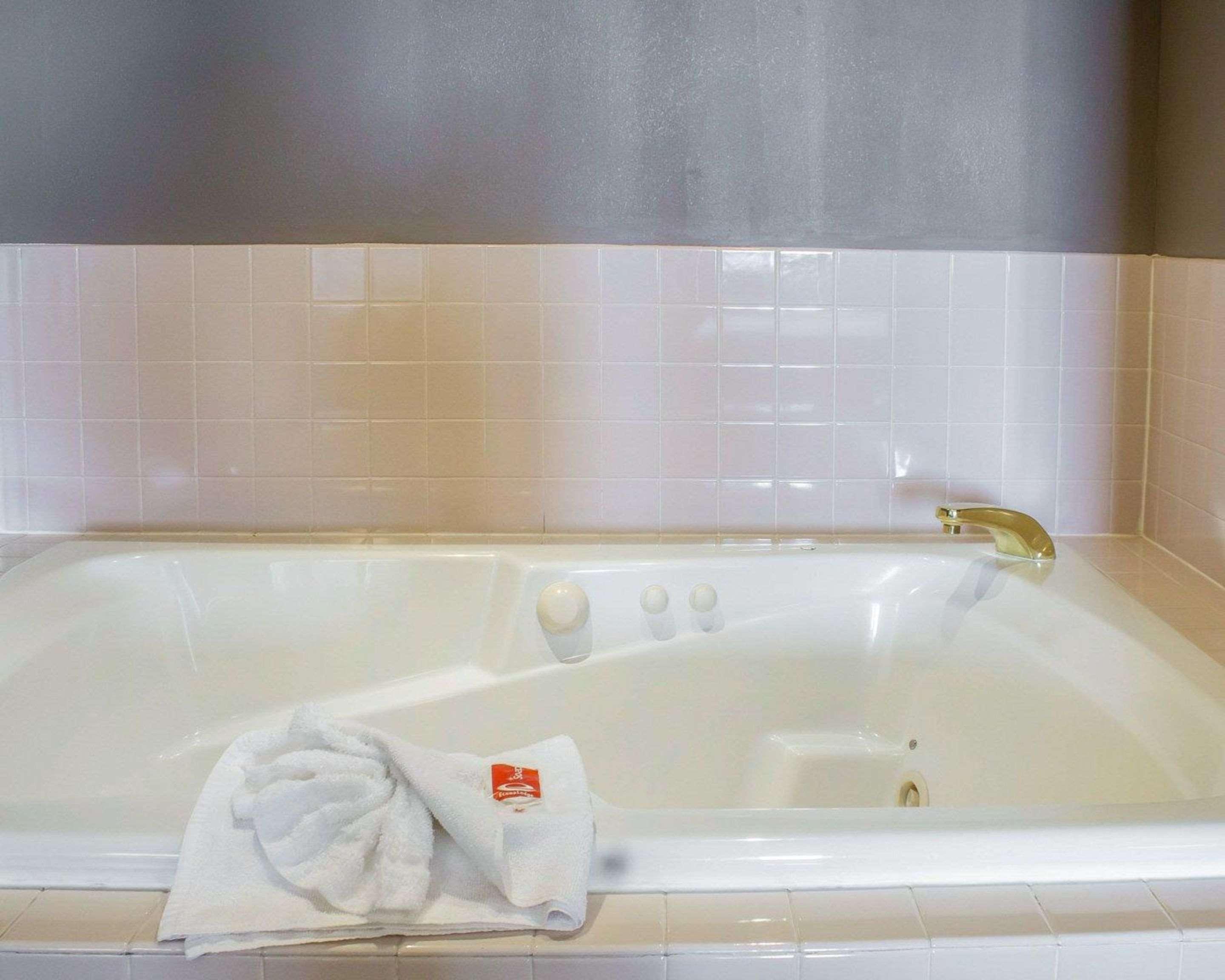 Econo Lodge Ames Eksteriør billede